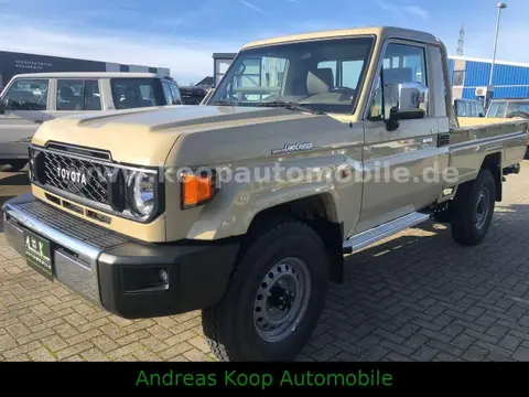 Annonce TOYOTA LAND CRUISER Essence 2024 d'occasion 