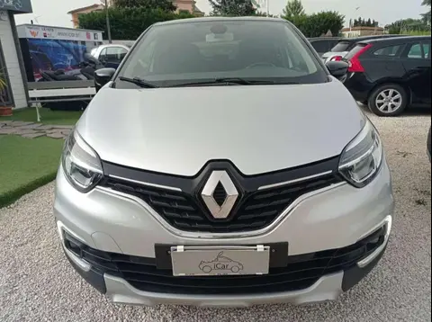 Used RENAULT CAPTUR Diesel 2018 Ad 