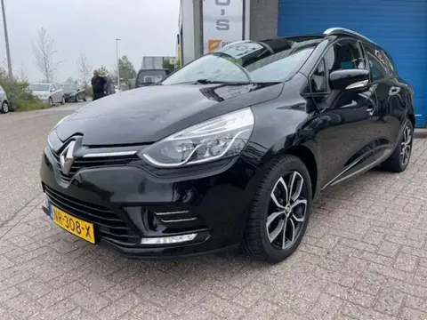 Used RENAULT CLIO Petrol 2017 Ad 