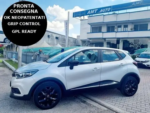 Annonce RENAULT CAPTUR Essence 2019 d'occasion 