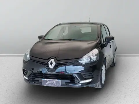 Used RENAULT CLIO Petrol 2018 Ad 