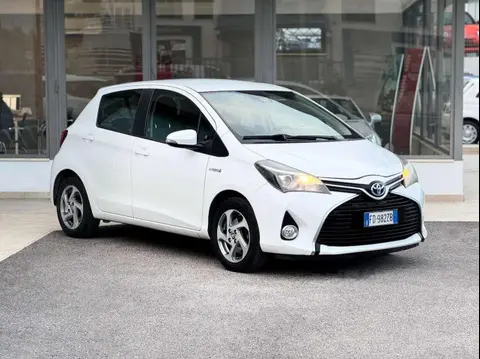 Used TOYOTA YARIS Hybrid 2016 Ad 