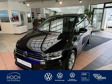 Used VOLKSWAGEN GOLF Petrol 2018 Ad 