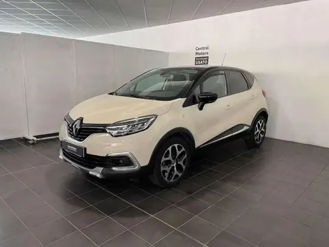 Used RENAULT CAPTUR Diesel 2018 Ad 