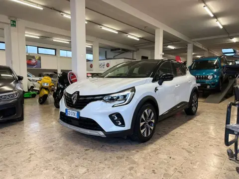 Used RENAULT CAPTUR Hybrid 2021 Ad 