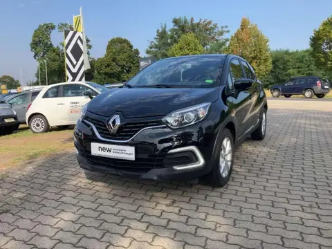 Used RENAULT CAPTUR Petrol 2018 Ad 