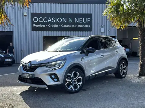 Used RENAULT CAPTUR Hybrid 2021 Ad 