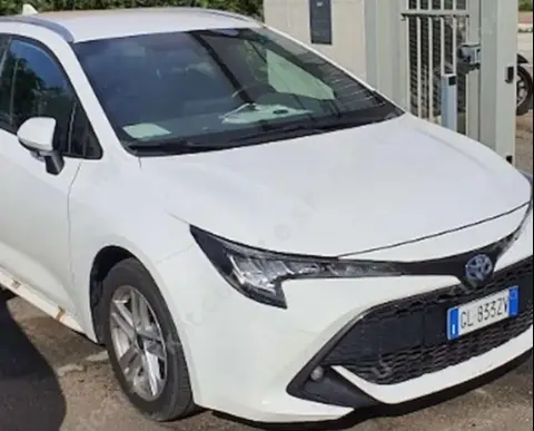 Used TOYOTA COROLLA Hybrid 2022 Ad 