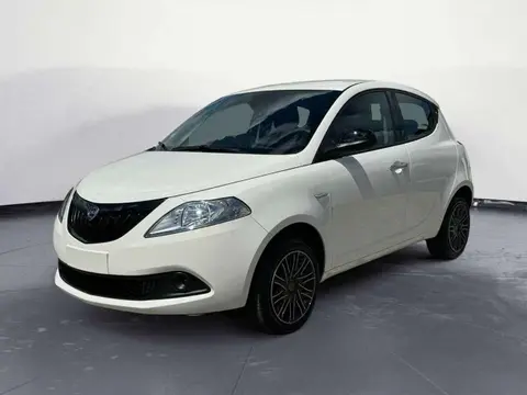 Used LANCIA YPSILON Hybrid 2023 Ad 