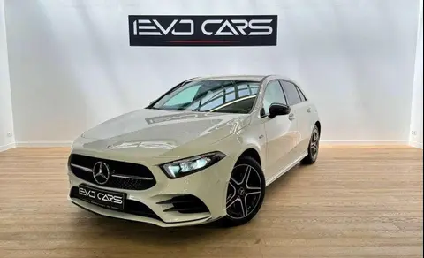 Used MERCEDES-BENZ CLASSE GLA Hybrid 2021 Ad 