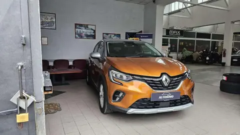 Used RENAULT CAPTUR Hybrid 2022 Ad 