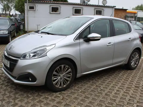 Used PEUGEOT 208 Petrol 2018 Ad 