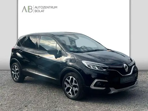 Used RENAULT CAPTUR Petrol 2019 Ad 