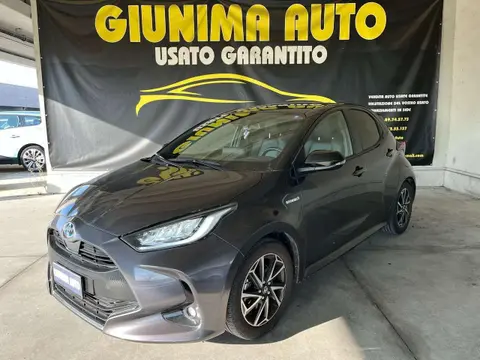 Used TOYOTA YARIS Hybrid 2021 Ad 