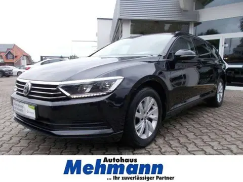 Used VOLKSWAGEN PASSAT Petrol 2019 Ad 