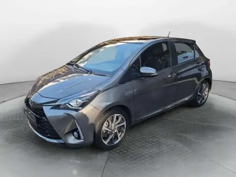 Used TOYOTA YARIS Hybrid 2018 Ad 