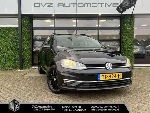 Used VOLKSWAGEN GOLF Petrol 2018 Ad 