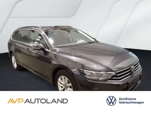 Used VOLKSWAGEN PASSAT Petrol 2024 Ad 