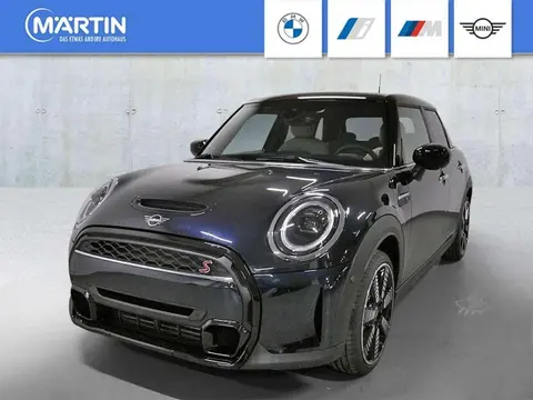 Used MINI COOPER Petrol 2024 Ad Germany