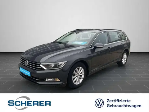 Used VOLKSWAGEN PASSAT Petrol 2018 Ad 