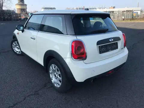 Used MINI ONE Petrol 2015 Ad 