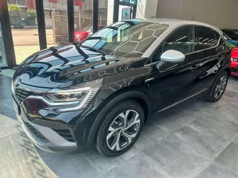 Used RENAULT CAPTUR Hybrid 2022 Ad 