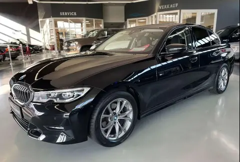 Used BMW SERIE 3 Petrol 2019 Ad 