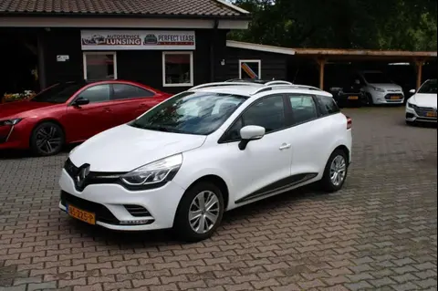 Used RENAULT CLIO Petrol 2017 Ad 