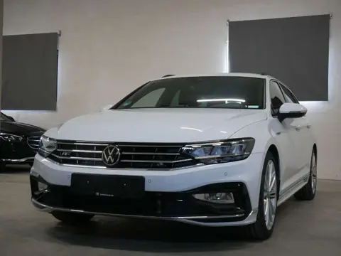 Used VOLKSWAGEN PASSAT Petrol 2024 Ad 