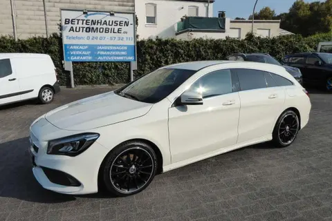 Used MERCEDES-BENZ CLASSE CLA Petrol 2017 Ad 