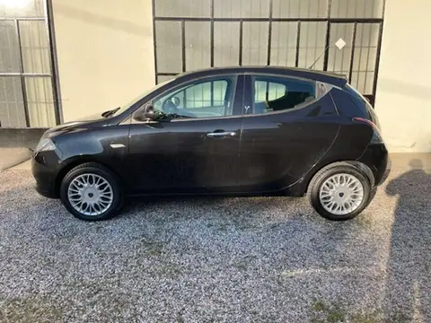 Annonce LANCIA YPSILON Essence 2015 d'occasion 