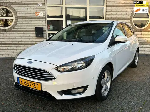 Annonce FORD FOCUS Essence 2015 d'occasion 