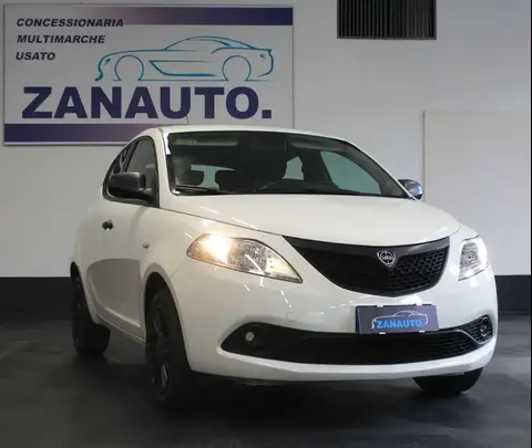 Annonce LANCIA YPSILON Essence 2018 d'occasion 