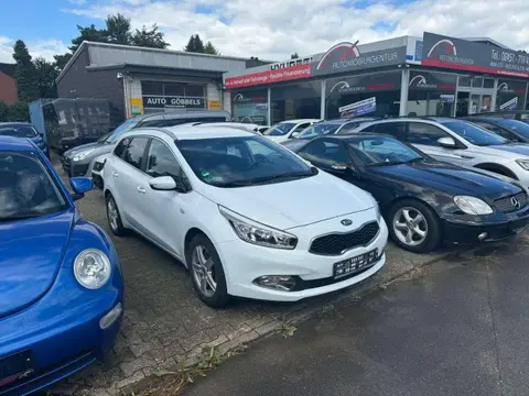 Used KIA CEED Petrol 2014 Ad 