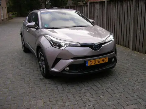 Used TOYOTA C-HR Hybrid 2019 Ad 