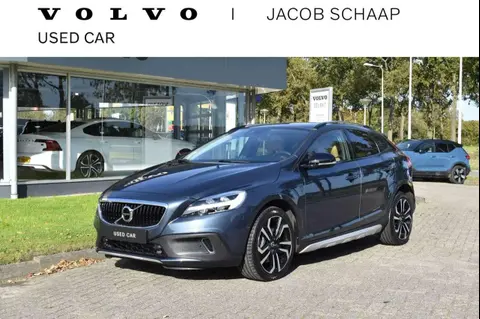 Annonce VOLVO V40 Essence 2019 d'occasion 