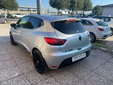 Used RENAULT CLIO Diesel 2018 Ad 