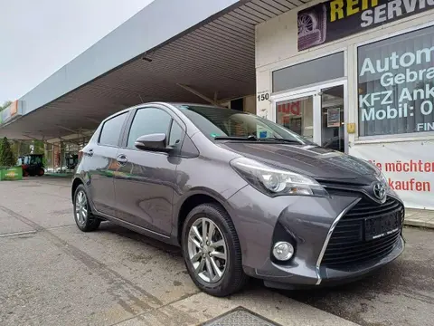 Used TOYOTA YARIS Petrol 2015 Ad 