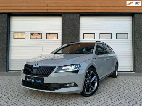 Annonce SKODA SUPERB Essence 2018 d'occasion 