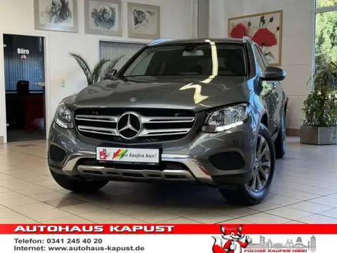 Used MERCEDES-BENZ CLASSE GLC Petrol 2017 Ad 