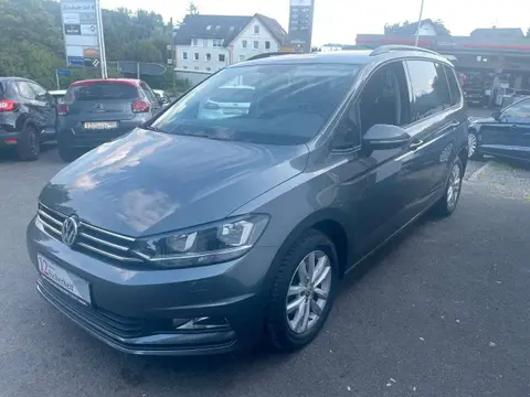 Used VOLKSWAGEN TOURAN Petrol 2017 Ad 