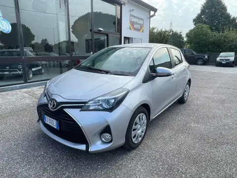 Used TOYOTA YARIS Petrol 2015 Ad 