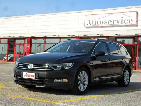 Used VOLKSWAGEN PASSAT Diesel 2018 Ad 