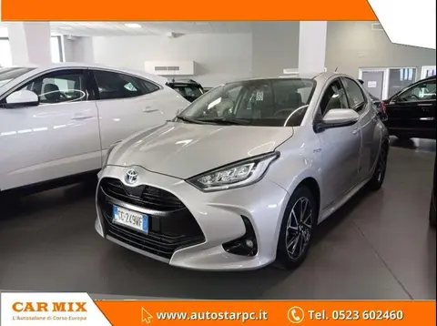 Used TOYOTA YARIS Hybrid 2020 Ad 