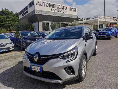 Used RENAULT CAPTUR Hybrid 2021 Ad 