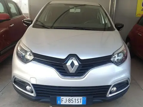 Used RENAULT CAPTUR Diesel 2017 Ad 