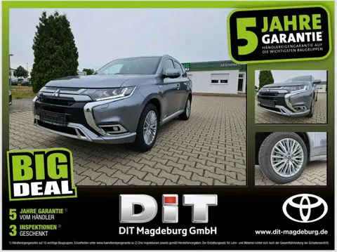 Used MITSUBISHI OUTLANDER Hybrid 2018 Ad 