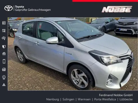 Used TOYOTA YARIS Hybrid 2015 Ad 