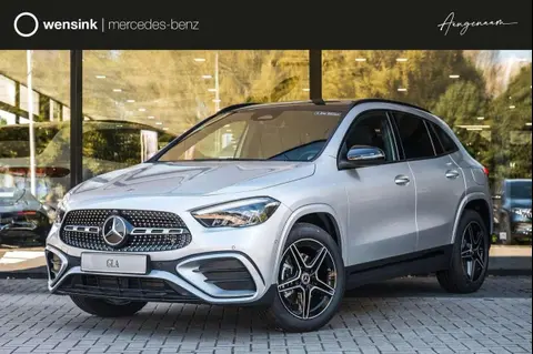 Used MERCEDES-BENZ CLASSE GLA Hybrid 2024 Ad 