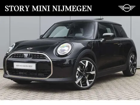 Used MINI COOPER Petrol 2024 Ad 